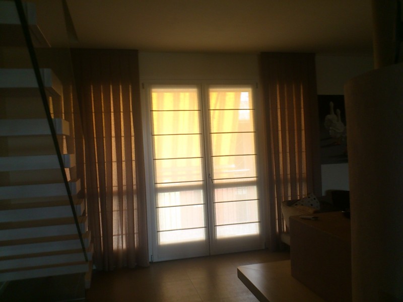 tende verona - pacchetti a barre lino ecologico e calate laterali di maglia di lino - arredamento mariano verona - tende e tessuti verona